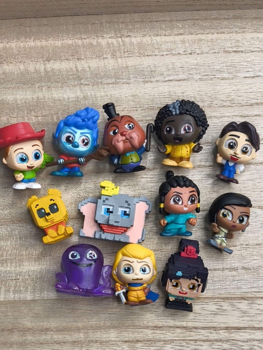 Disney Doorables Pixel Perfect Series